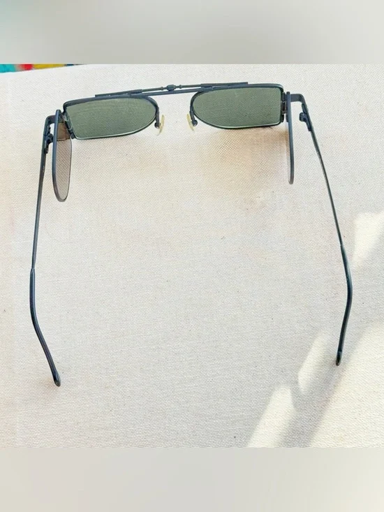 LA Eyeworks Black Rectangular Sunglasses with Side Shields, Unisex - Picture 3 of 14